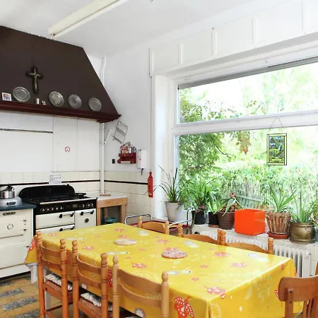Comfortable Mansion In Doomkerke Near Forest Wijtstraat
