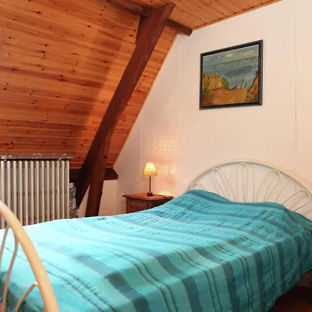 בית נופש Comfortable Mansion In Doomkerke Near Forest *